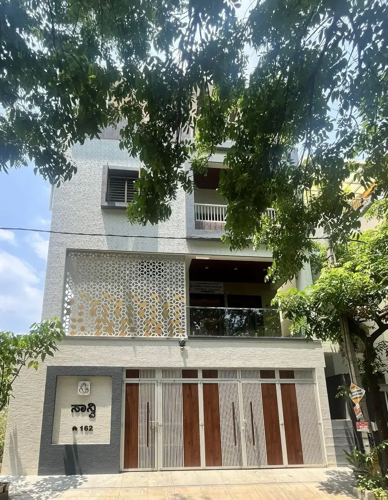 Office Space - Contemporary office with modern facilities